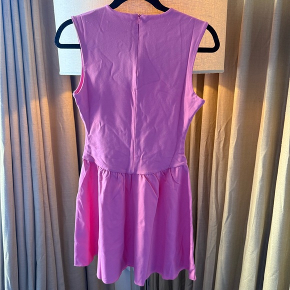 Danielle Guizio Bold Pink Fashion Piece - Picture 2 of 4